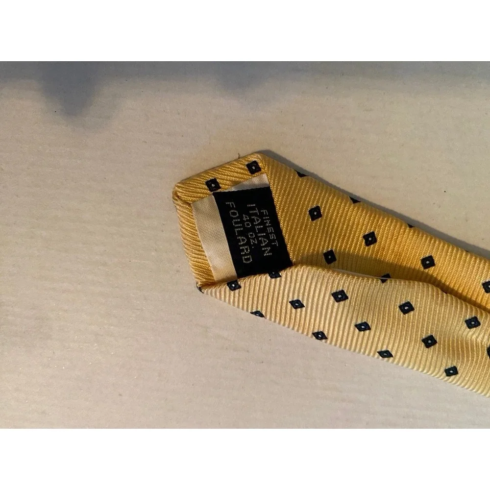 Stackpole Moore Tryon Hartford Mens Gold Blue Diamond Silk Tie Vintage Hand Sewn